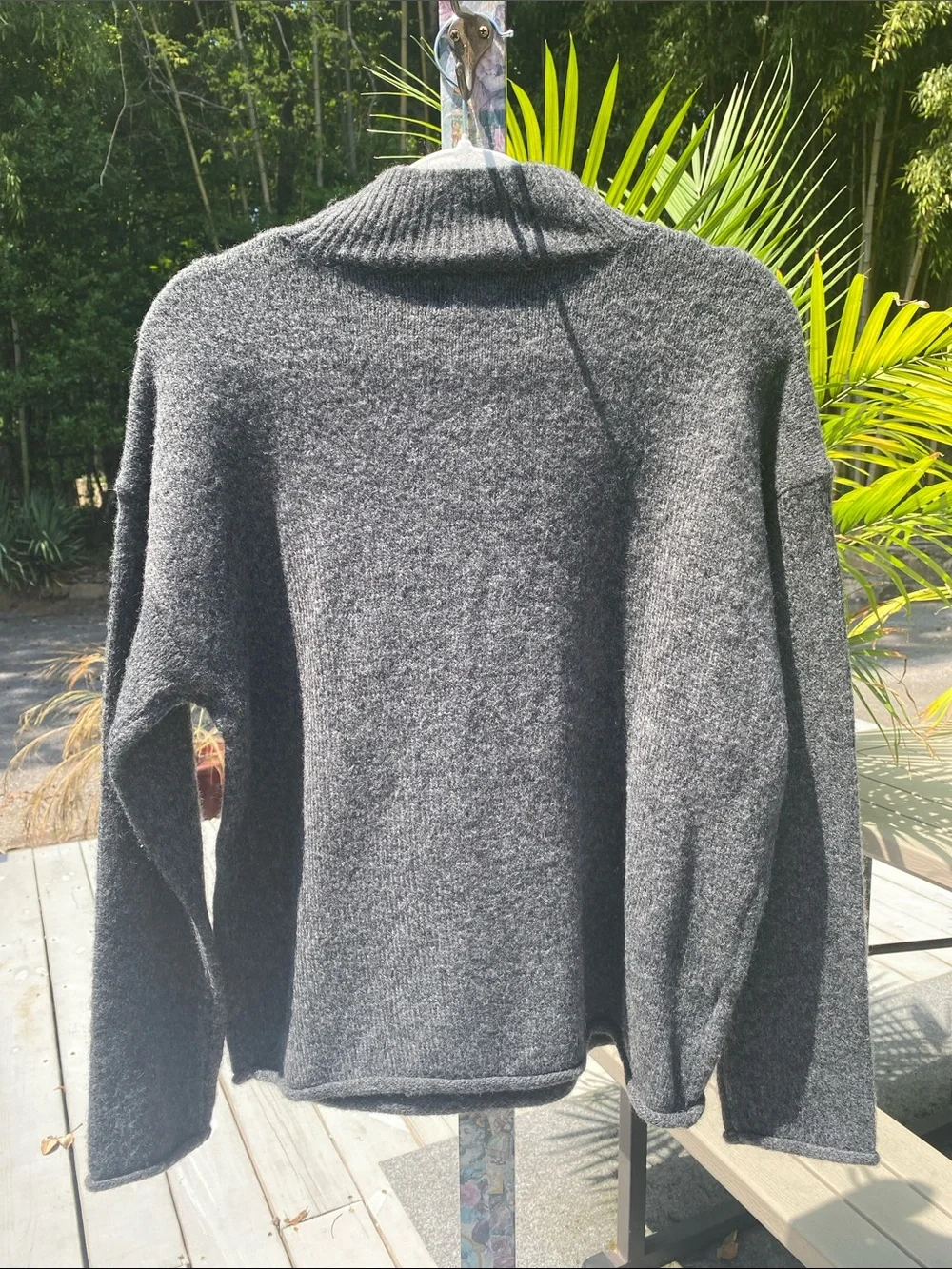 Lou & Grey soft charcoal